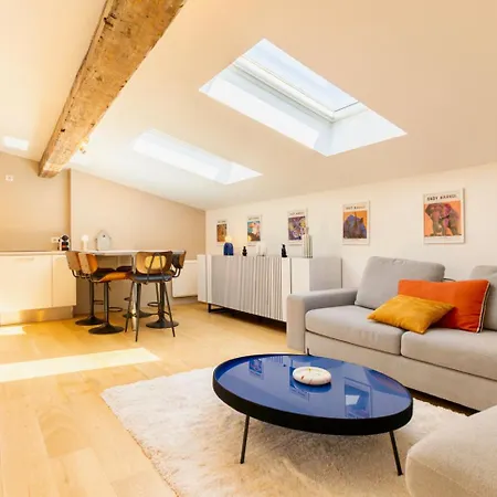 アパート Duplex De Charme Avec 2 Chambres, Climatisation & Parking En Centre-ville ボルドー