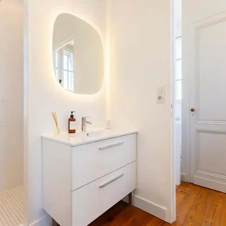アパート Duplex De Charme Avec 2 Chambres, Climatisation & Parking En Centre-ville